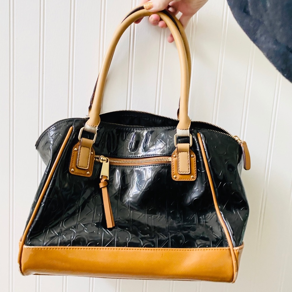 CALVIN KLEIN Oversized Faux Leather Shoulder Bag